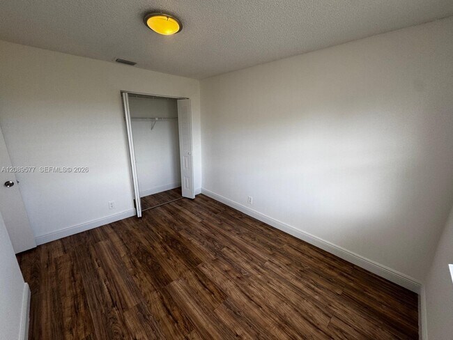 Building Photo - 16413 Grape Way