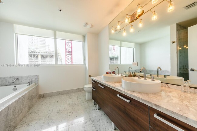 Building Photo - 244 Biscayne Blvd