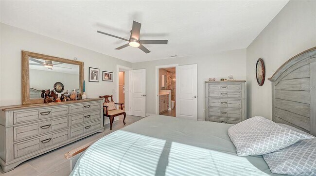 Building Photo - 131 Whispering Sands Cir