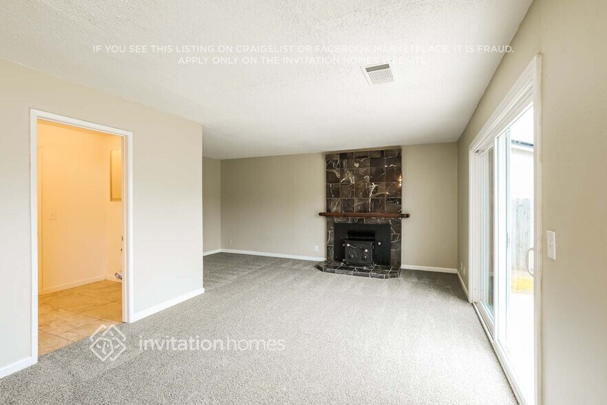 Building Photo - 824 Blue Bill Way