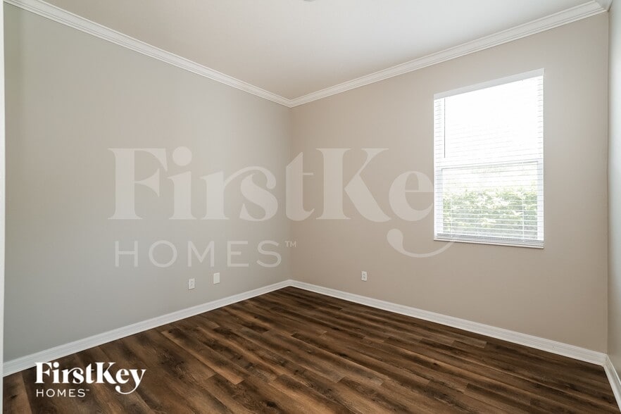 Building Photo - 11737 Summer Springs Dr