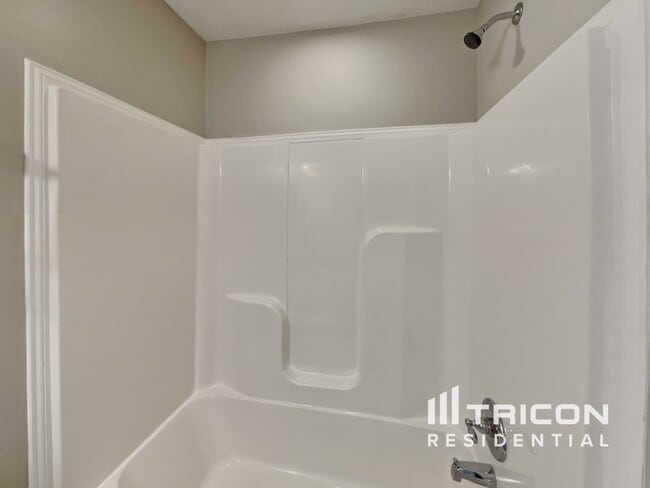 Building Photo - 393 Preakness Cir
