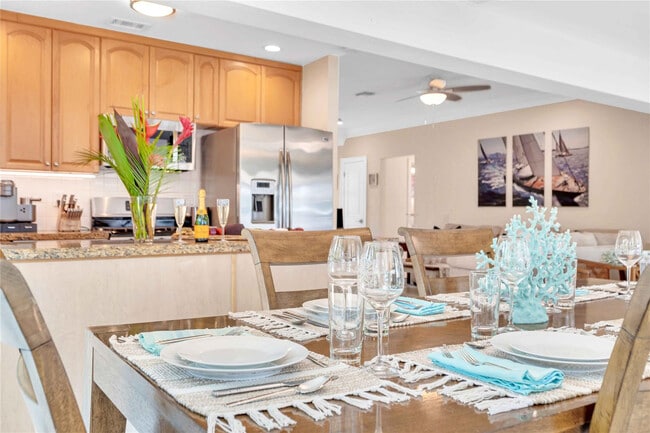 Building Photo - 1329 SW 12th Ct