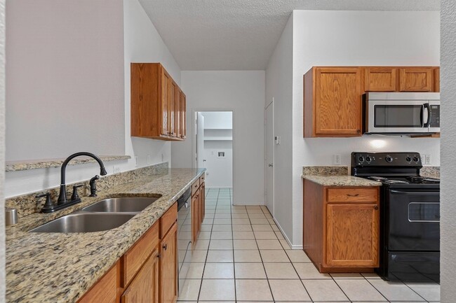 Building Photo - 202 Starlight Dr