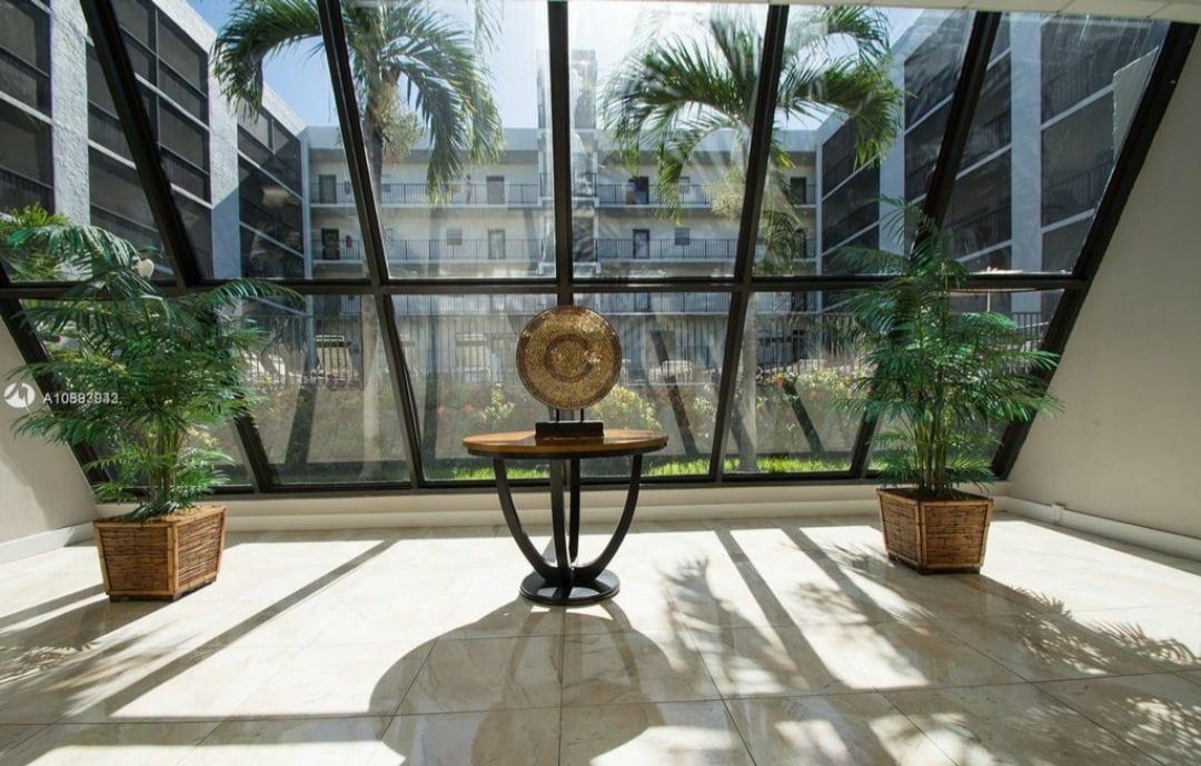 Gated lobby - 201 178th Dr