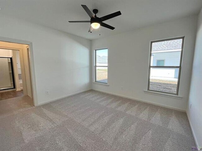 Building Photo - 28335 Merrimack Dr