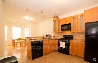 Building Photo - 4255 Sansom St