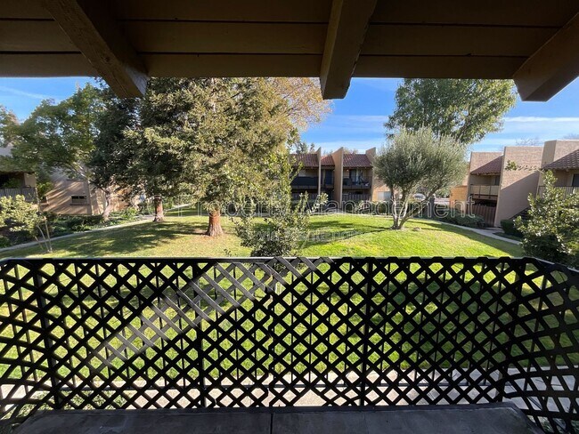 Building Photo - 247 N Capitol Ave