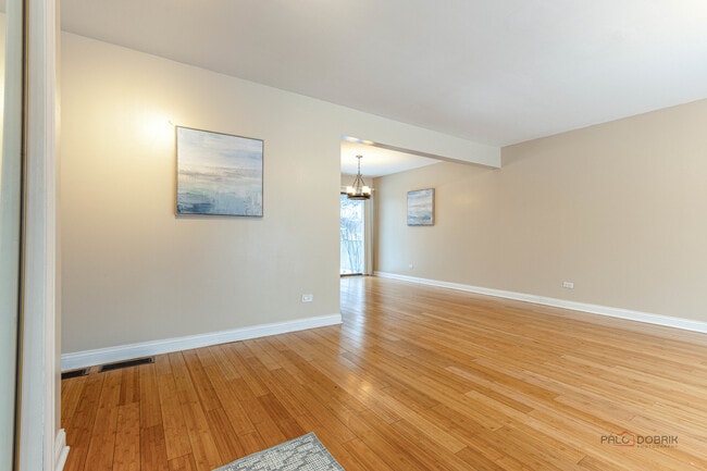 Building Photo - 2431 Cobblewood Dr