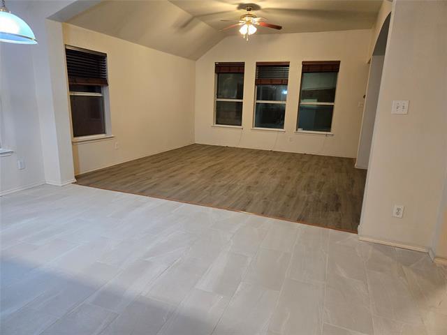 Building Photo - 606 Zollman Ct