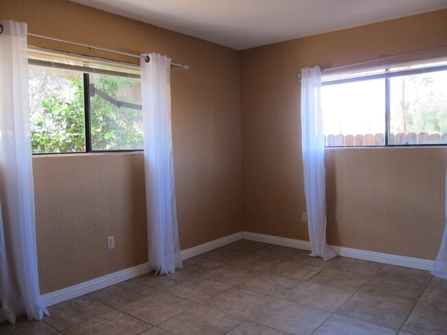 Building Photo - 52740 Avenida Obregon