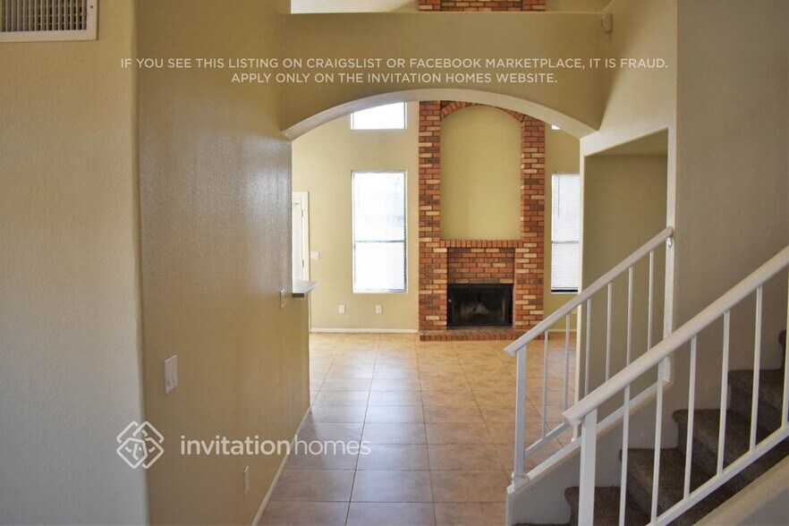 Building Photo - 3519 N 107th Dr