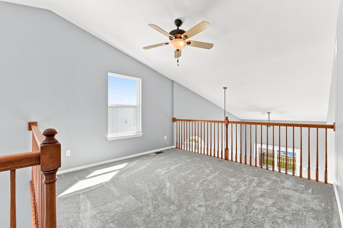 Building Photo - 306 Tyndale Dr
