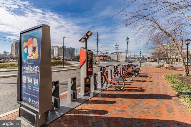 Building Photo - 11700 Old Georgetown Rd