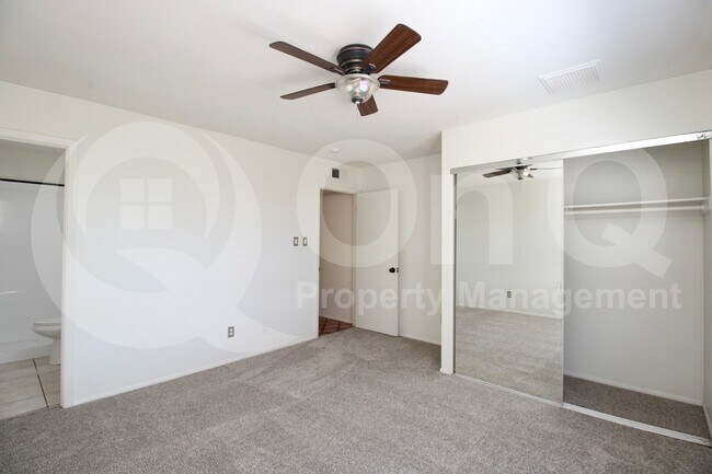 Building Photo - 1623 E Palmcroft Dr