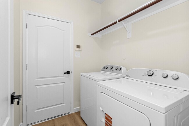 Building Photo - 30315 Legacy Pines Dr