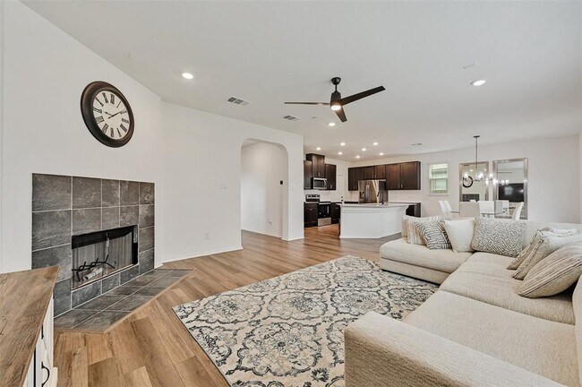 Building Photo - 280 Kat Garnet Dr