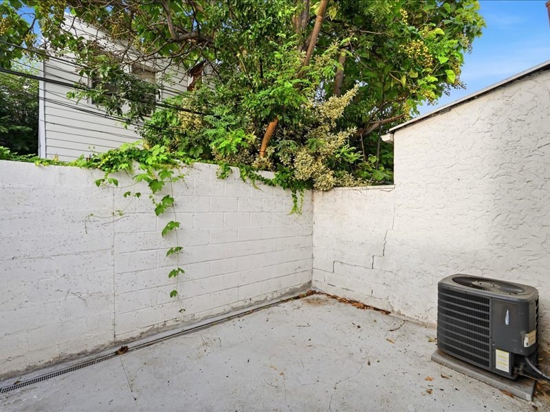Building Photo - 521 Cantrell St