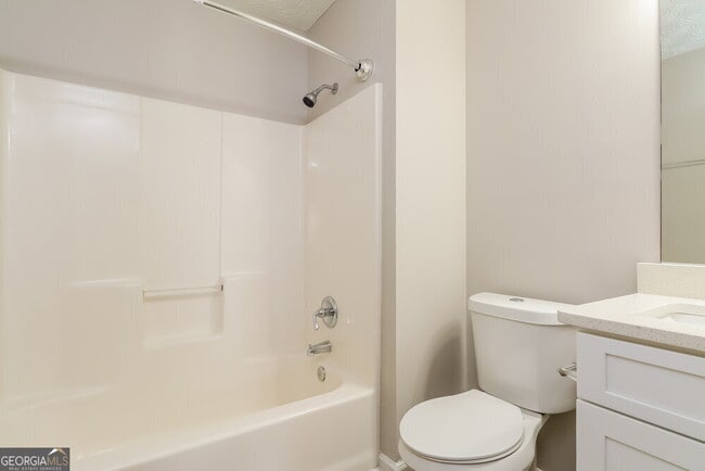 Building Photo - 733 River Mist Dr