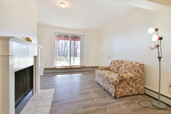 Building Photo - 53 Arrowwood Dr