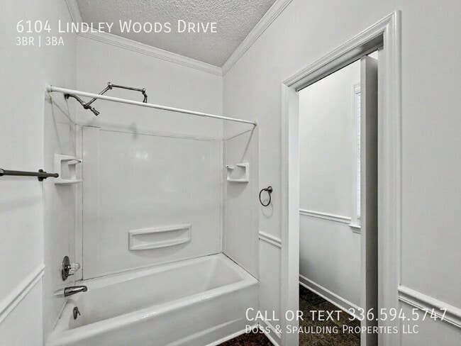 Building Photo - 6104 Lindley Woods Dr