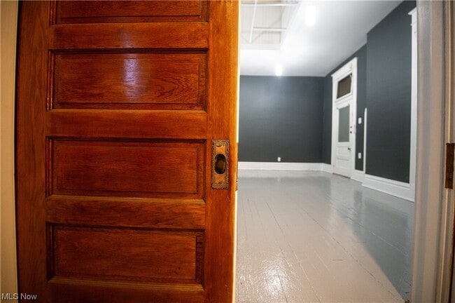 Building Photo - 641 Wheeling Ave