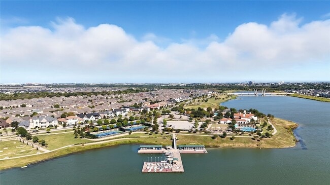 Building Photo - 4301 Meadow Hawk Dr