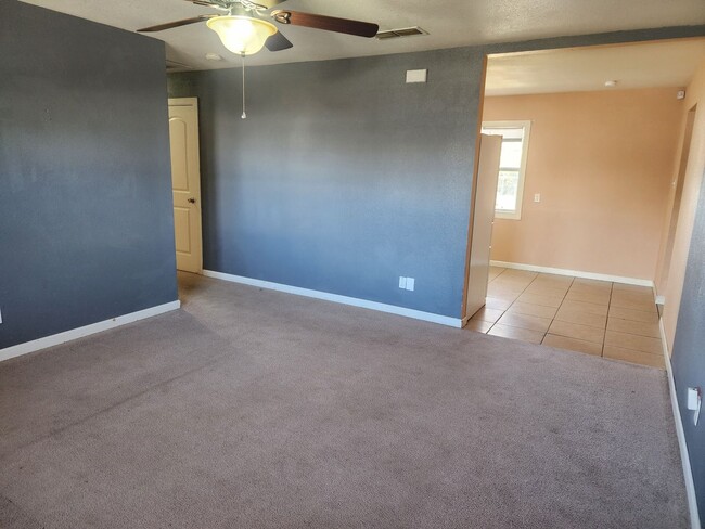 Building Photo - 2908 La Fonda Rd