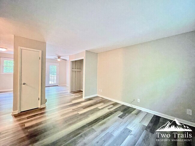 Building Photo - 555 Finley Cove Rd