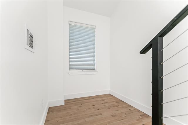 Building Photo - 1105 Poindexter St