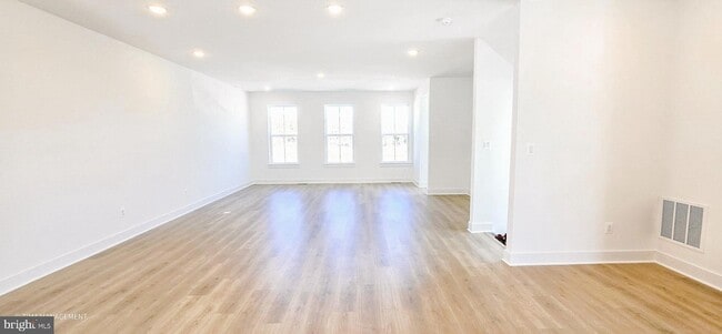 Building Photo - 1726 Blacksmith Wy