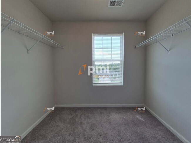 Building Photo - 160 Kinsale Dr