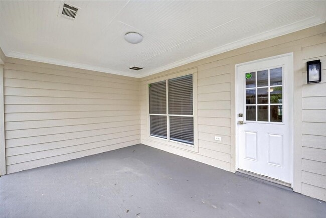 Building Photo - 12522 Magnolia Canyon