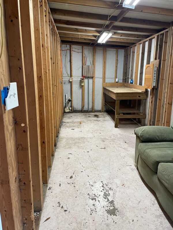 Building Photo - 6551 Char Ln