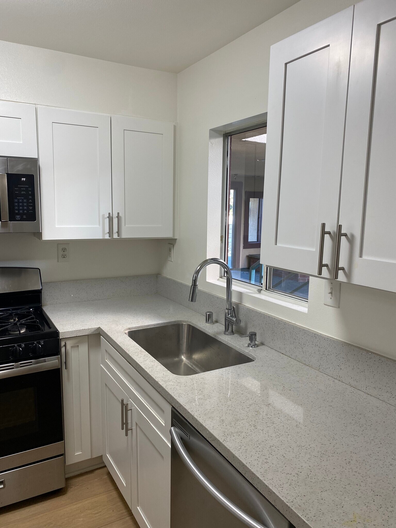 Building Photo - 7330 Eton Ave