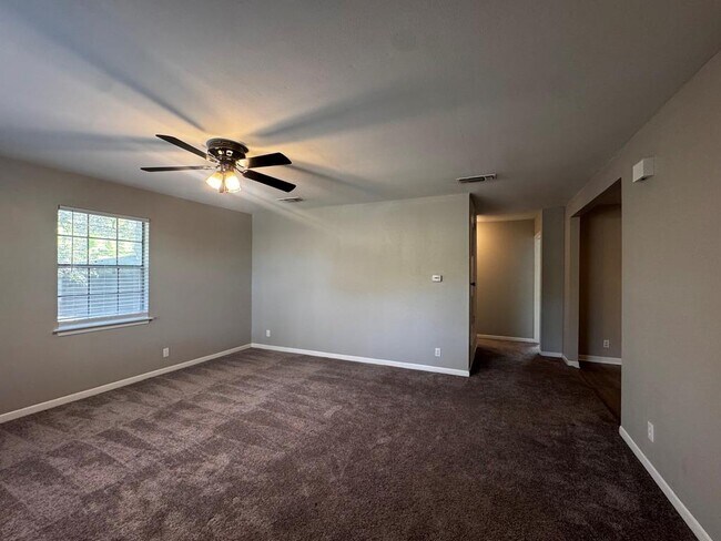 Building Photo - 3306 Doolin Dr