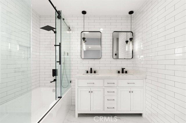 Building Photo - 8460 Truxton Ave