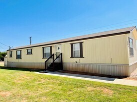 Building Photo - 400 NW 12th St