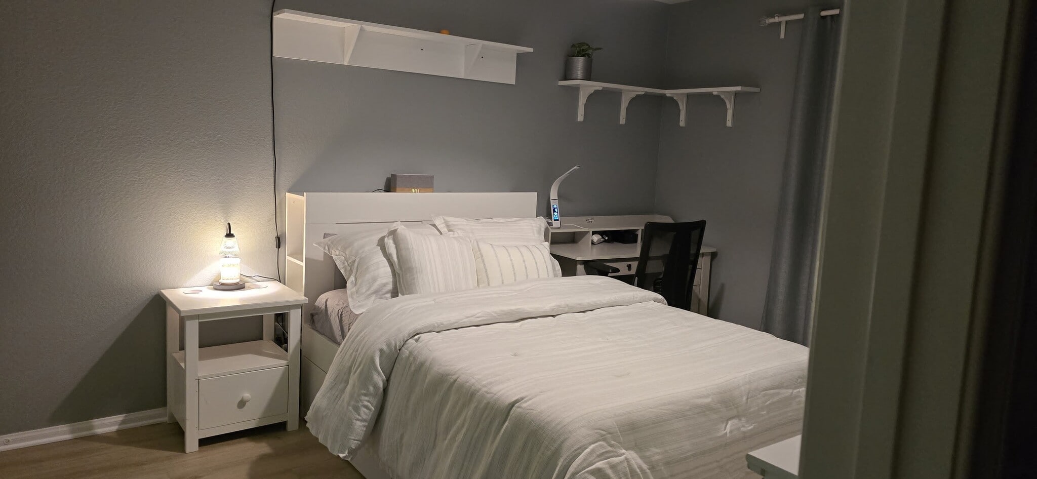 Building Photo - 395 Plaza Calimar