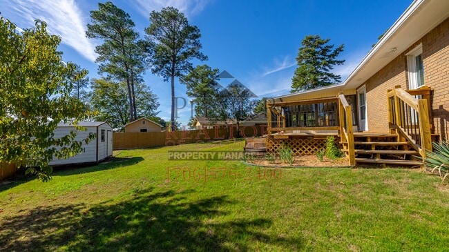 Building Photo - 5100 Sequoia Dr