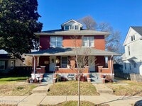 Building Photo - 2015 E Oak St