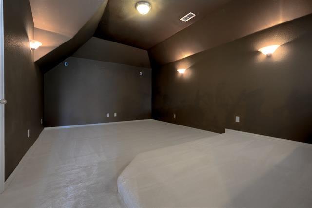 Building Photo - 12990 Lourdes Ln