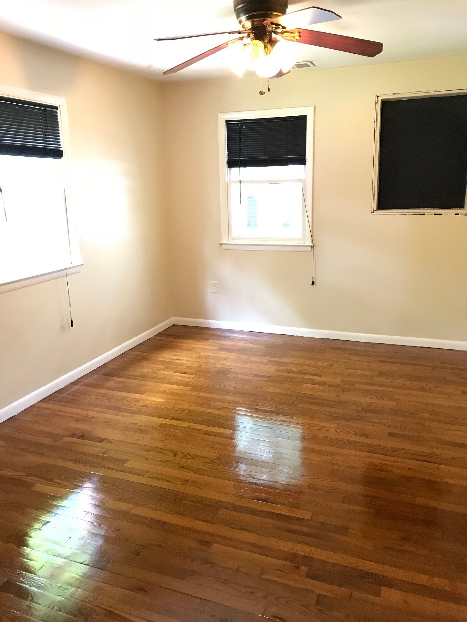 bedroom #4 - 9044 Rhode Island Ave