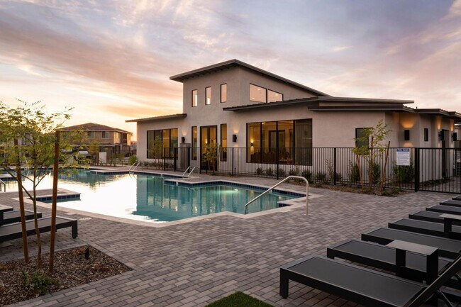 Building Photo - Brand-New 2025 Contemporary Condo | 2 Bed + 2 Bath | Prime North Phoenix Location