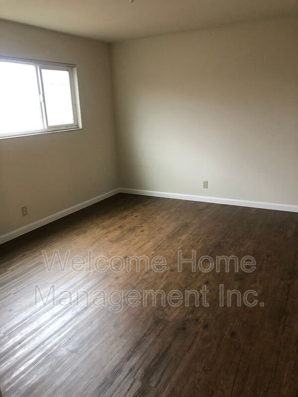 Building Photo - 15111 Washington Ave