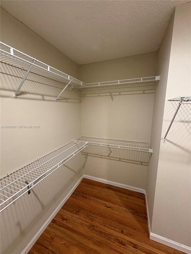 Building Photo - 751 Sand Creek Cir