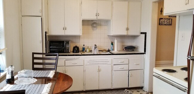 Building Photo - WS Properties