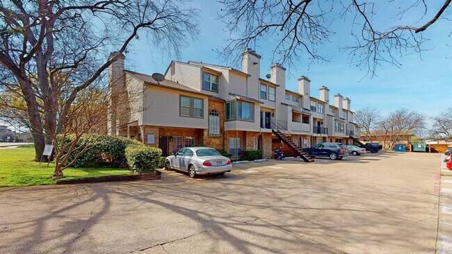 Building Photo - 5757 Martel Ave