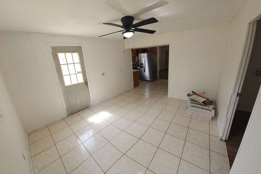 Building Photo - 221 Edison Drive