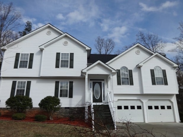 Building Photo - 307 Split Rail Way